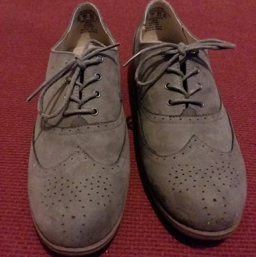 grey oxford shoes